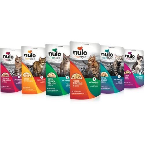 Nulo, FreeStyle Meaty Pouches Chicken & Salmon, Pollo + Salmón en Caldo para Hidratación, Gatos, 80 g × 24 bolsas