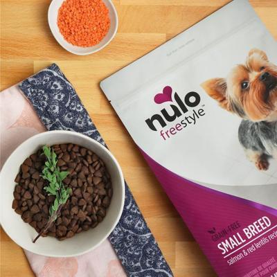 Nulo, FreeStyle Limited+ Small Breed Turkey, Pavo de Ingrediente Limitado con Probióticos y Omegas, Sin Pollo y Sin Granos, Cachorros y Adultos de Razas Pequeñas, 2.50 / 6.35 kg